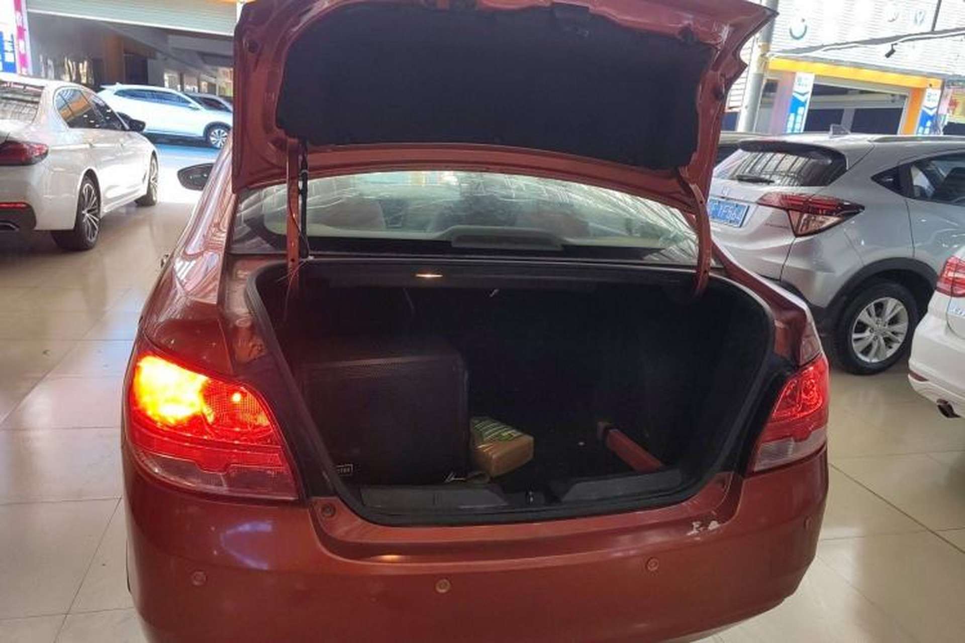 Used Chevrolet Sail 2015 Sail 3 1.3L AMT Ideal Edition Trunk