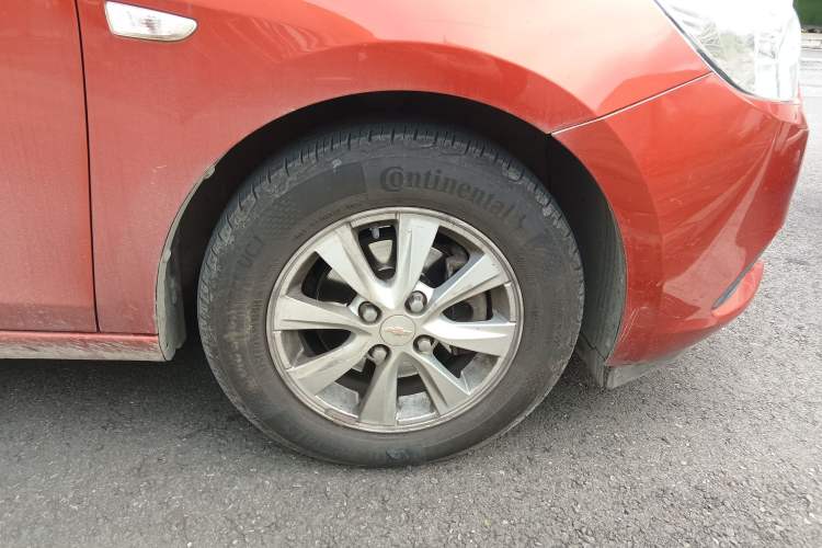 Used Chevrolet Sail 2015 Sail 3 1.5L Manual with Ideal Sunroof Edition Right Front Wheel Hub