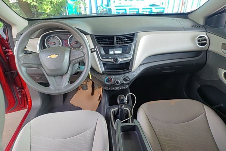 Used Chevrolet Sail 2015 Sail 3 1.3L Manual Ideal Edition Center Console