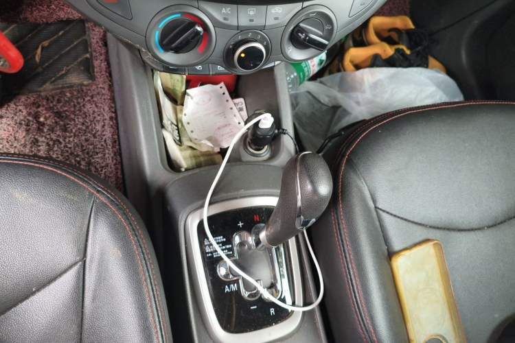 Used Chevrolet Sail 2015 Sail 3 1.3L AMT Ideal Edition Gear Lever