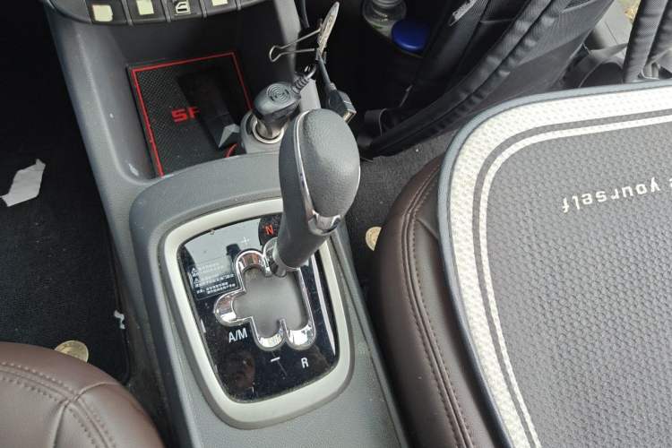 Used Chevrolet Sail 2015 Sail 3 1.3L AMT Ideal Edition Gear Lever