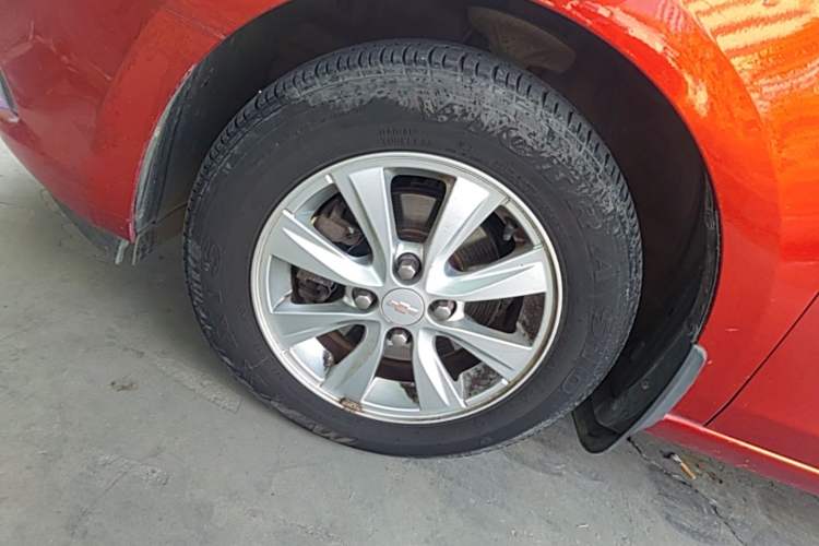 Used Chevrolet Sail 2015 Sail 3 1.3L Manual Ideal Edition Left Front Wheel Hub