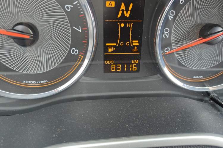 Used Chevrolet Sail 2015 Sail 3 1.3L AMT Ideal Edition Odometer Close Up
