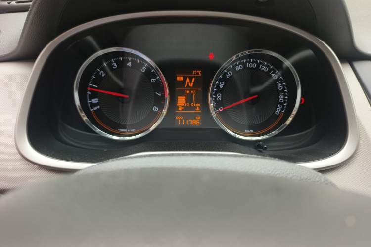 Used Chevrolet Sail 2015 Sail 3 1.3L AMT Ideal Edition Odometer Close Up