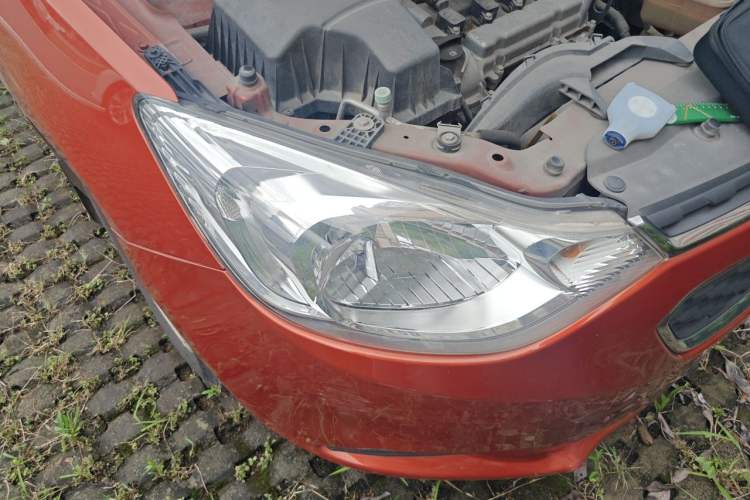 Used Chevrolet Sail 2015 Sail 3 1.3L AMT Ideal Edition Right Front Headlight