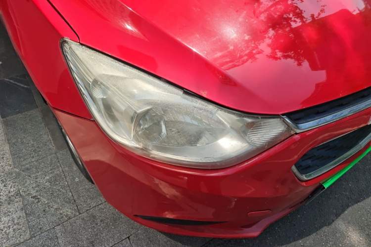 Used Chevrolet Sail 2015 Sail 3 1.5L Manual with Ideal Sunroof Edition Right Front Headlight