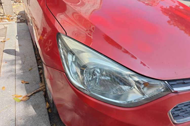 Used Chevrolet Sail 2015 Sail 3 1.3L Manual Ideal Edition Right Front Headlight