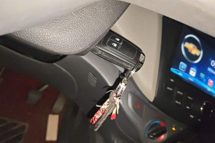 Used Chevrolet Sail 2015 Sail 3 1.5L Manual with Ideal Sunroof Edition Vehicle Key