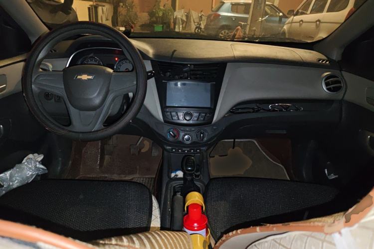 Used Chevrolet Sail 2015 Sail 3 1.3L Manual Ideal Edition Center Console
