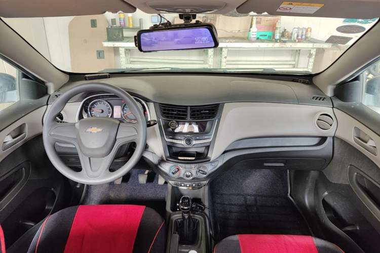 Used Chevrolet Sail 2015 Sail 3 1.3L Manual Warm Edition Center Console
