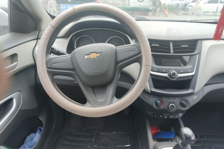 Used Chevrolet Sail 2015 Sail 3 1.5L Manual with Ideal Sunroof Edition Center Console