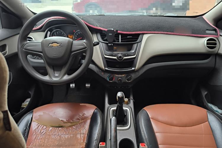 Used Chevrolet Sail 2015 Sail 3 1.3L Manual Warm Edition Center Console