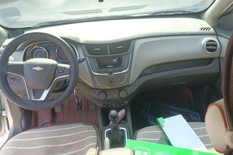 Used Chevrolet Sail 2015 Sail 3 1.5L Manual Happiness Edition Center Console