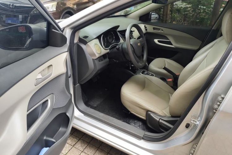 Used Chevrolet Sail 2015 Sail 3 1.3L AMT Ideal Edition Driver Seat