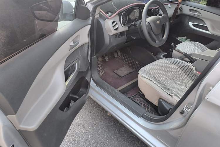 Used Chevrolet Sail 2015 Sail 3 1.3L Manual with Ideal Sunroof Edition Driver Seat