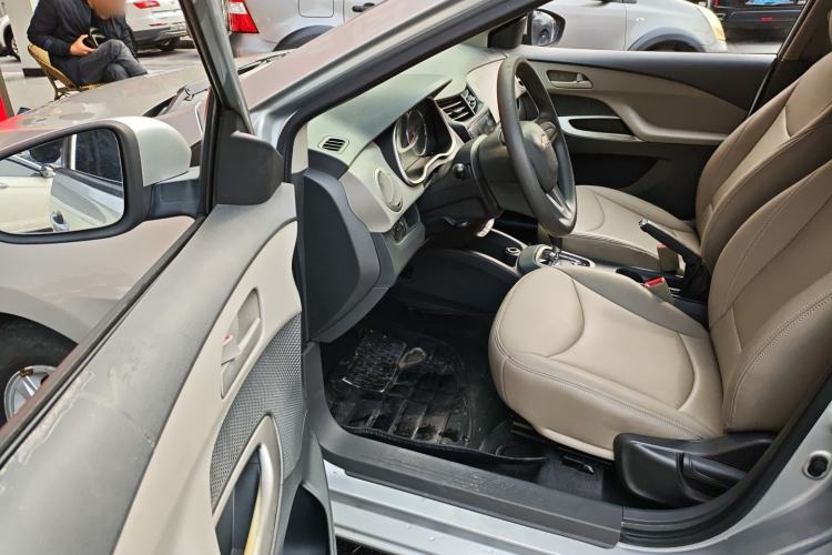 Used Chevrolet Sail 2015 Sail 3 1.3L AMT Ideal Edition Driver Seat