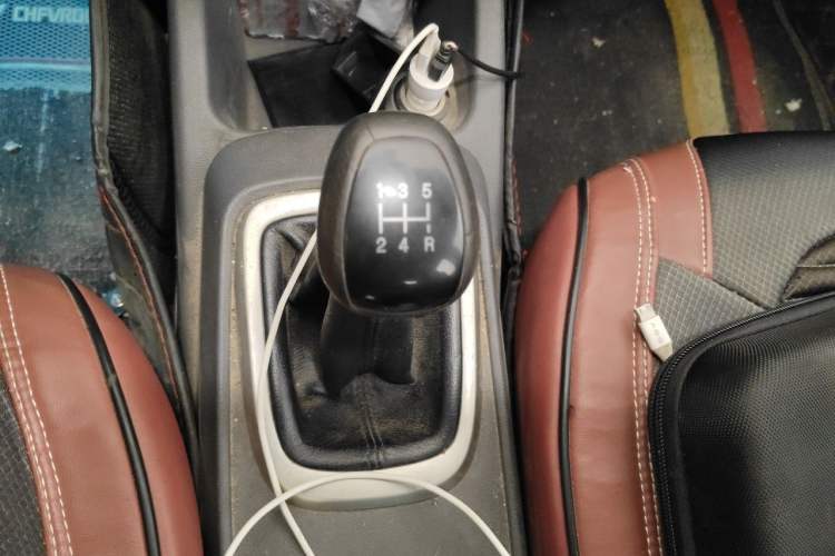Used Chevrolet Sail 2015 Sail 3 1.3L Manual Ideal Edition Gear Lever