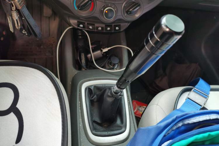 Used Chevrolet Sail 2015 Sail 3 1.5L Manual with Ideal Sunroof Edition Gear Lever