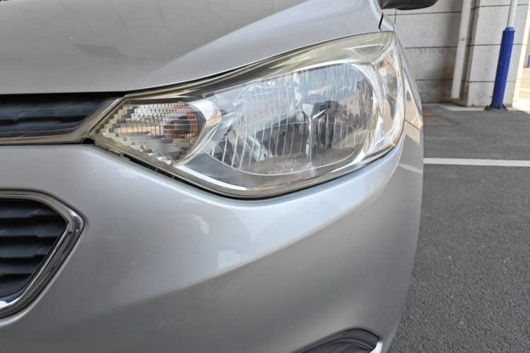 Used Chevrolet Sail 2015 Sail 3 1.3L Manual with Ideal Sunroof Edition Left Front Headlight