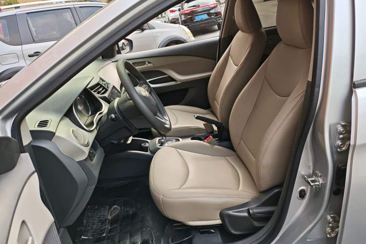 Used Chevrolet Sail 2015 Sail 3 1.3L AMT Ideal Edition Left Front Seat