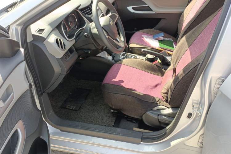 Used Chevrolet Sail 2015 Sail 3 1.3L AMT Ideal Sunroof Edition Left Front Seat