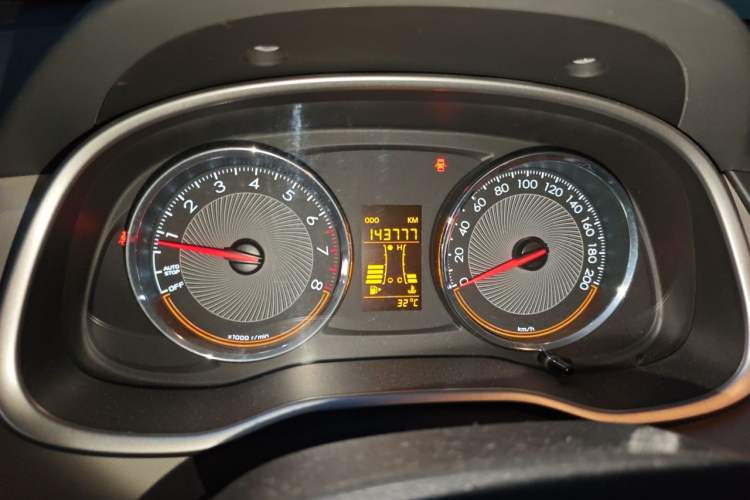 Used Chevrolet Sail 2015 Sail 3 1.3L Manual Ideal Edition Odometer Close Up