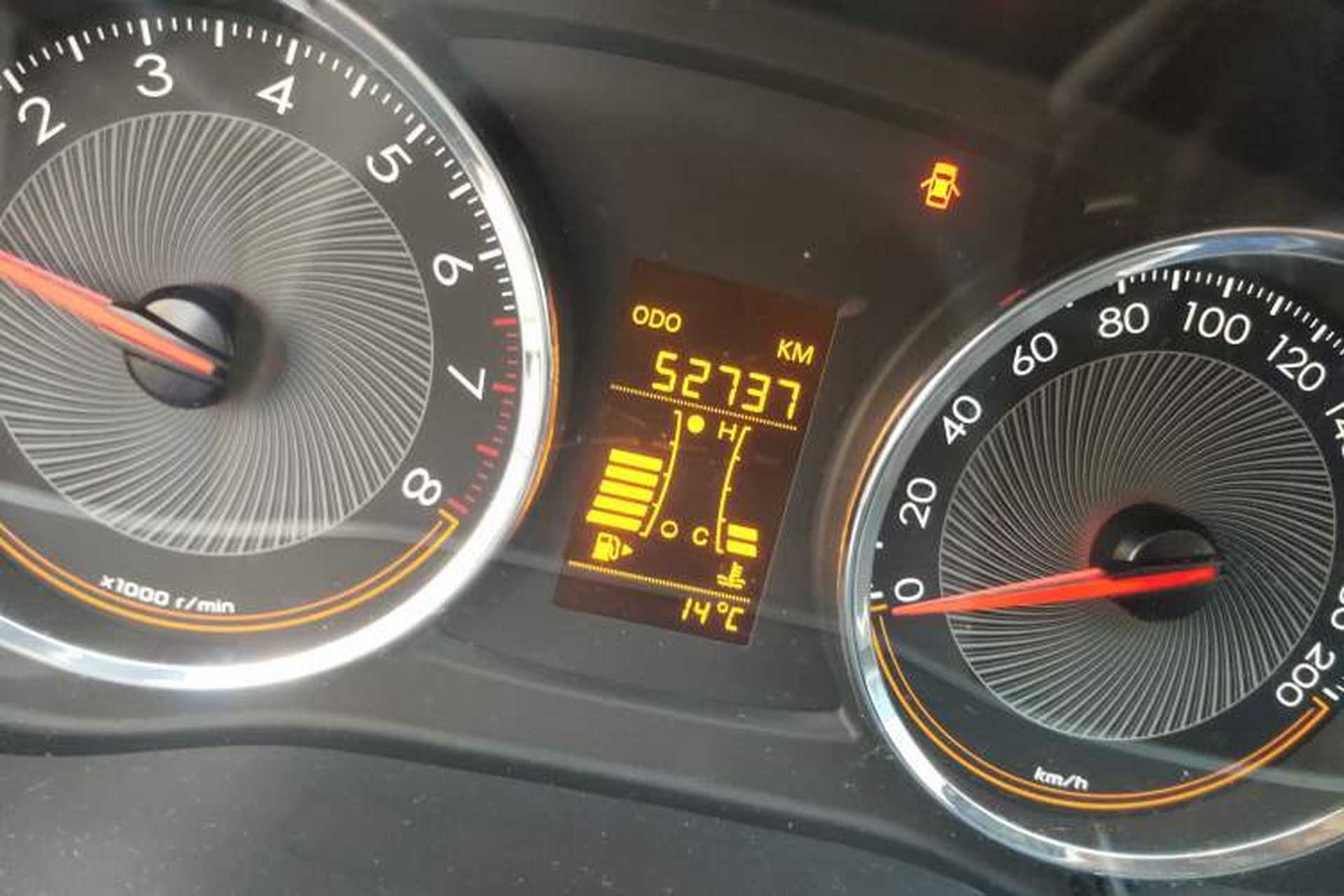 Used Chevrolet Sail 2015 Sail 3 1.3L Manual Ideal Edition Odometer Close Up