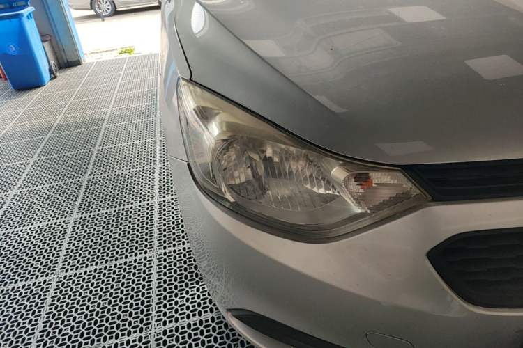 Used Chevrolet Sail 2015 Sail 3 1.3L Manual Warm Edition Right Front Headlight
