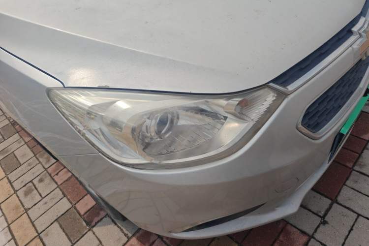 Used Chevrolet Sail 2015 Sail 3 1.5L Manual with Ideal Sunroof Edition Right Front Headlight