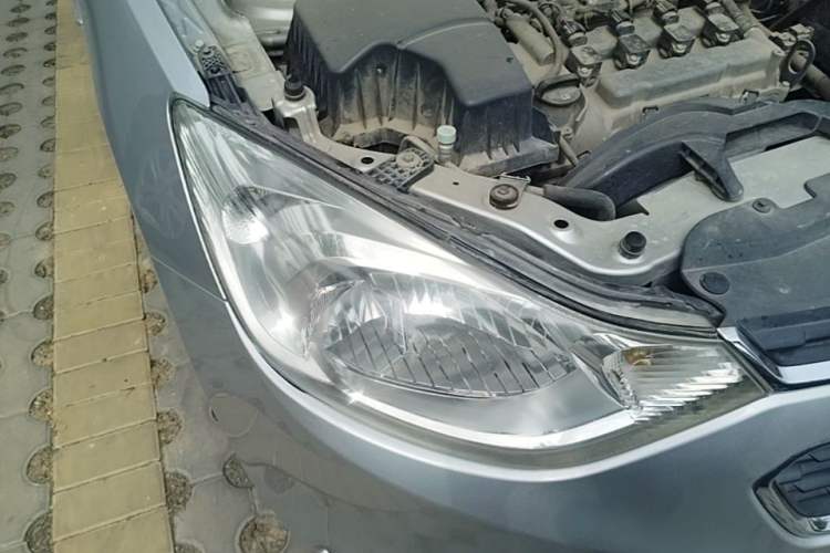 Used Chevrolet Sail 2015 Sail 3 1.3L Manual Ideal Edition Right Front Headlight