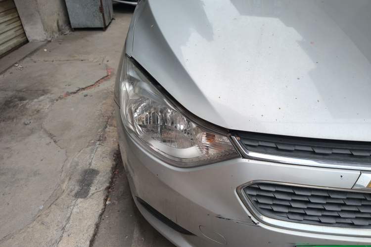 Used Chevrolet Sail 2015 Sail 3 1.3L Manual Warm Edition Right Front Headlight