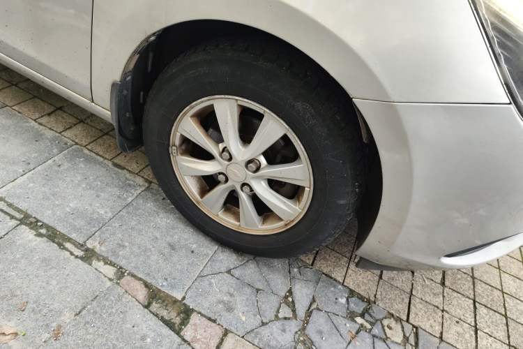 Used Chevrolet Sail 2015 Sail 3 1.3L AMT Ideal Edition Right Front Wheel Hub