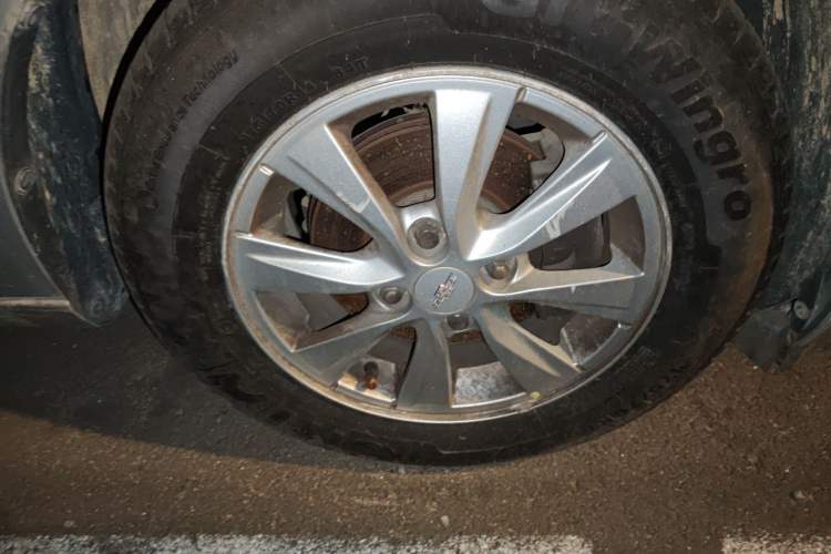 Used Chevrolet Sail 2015 Sail 3 1.3L Manual Ideal Edition Right Front Wheel Hub