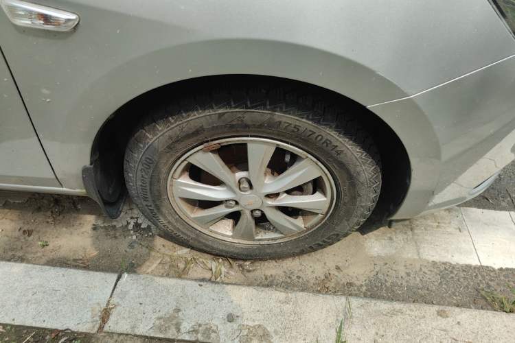 Used Chevrolet Sail 2015 Sail 3 1.3L Manual Ideal Edition Right Front Wheel Hub