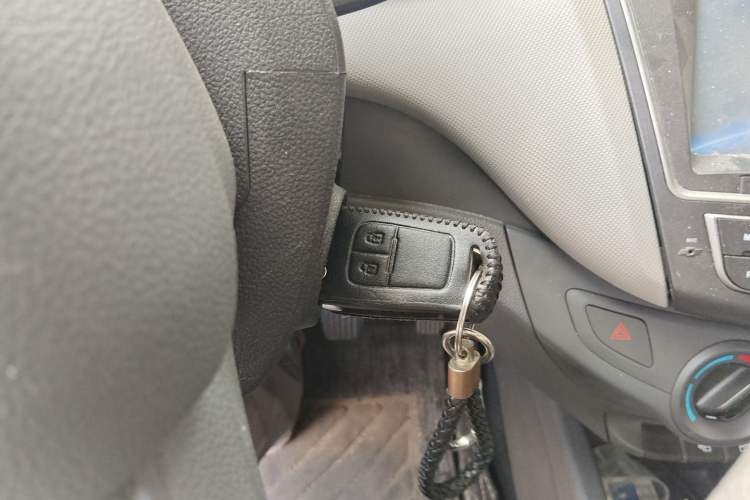 Used Chevrolet Sail 2015 Sail 3 1.5L Manual with Ideal Sunroof Edition Vehicle Key