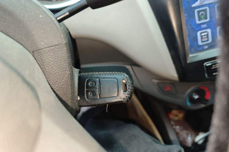 Used Chevrolet Sail 2015 Sail 3 1.5L Manual with Ideal Sunroof Edition Vehicle Key