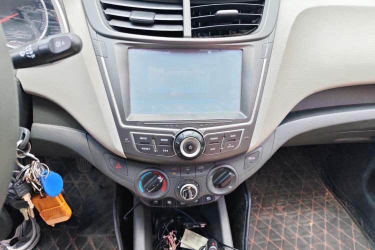 Used Chevrolet Sail 2015 Sail 3 1.5L Manual with Ideal Sunroof Edition Audio And AC Panel