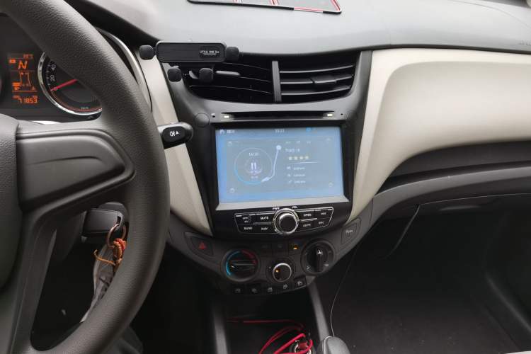 Used Chevrolet Sail 2015 Sail 3 1.3L AMT Ideal Edition Audio And AC Panel