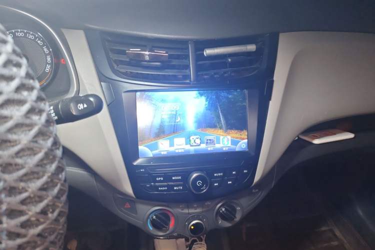 Used Chevrolet Sail 2015 Sail 3 1.3L Manual Ideal Edition Audio And AC Panel