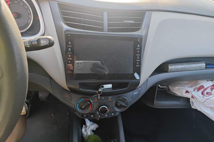 Used Chevrolet Sail 2015 Sail 3 1.3L Manual Ideal Edition Audio And AC Panel
