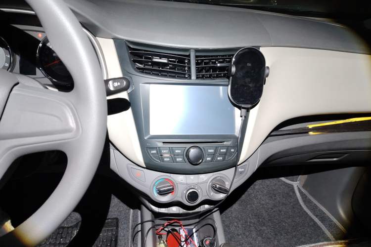 Used Chevrolet Sail 2015 Sail 3 1.3L AMT Ideal Edition Audio And AC Panel