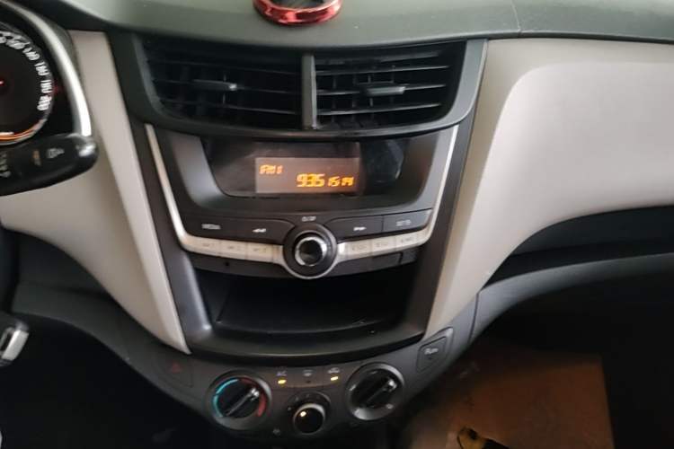 Used Chevrolet Sail 2015 Sail 3 1.3L Manual with Ideal Sunroof Edition Audio And AC Panel