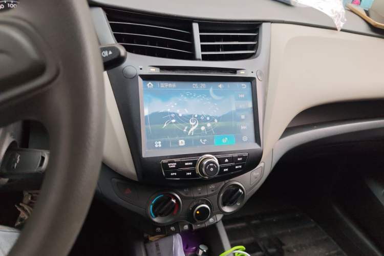 Used Chevrolet Sail 2015 Sail 3 1.3L AMT Ideal Edition Audio And AC Panel
