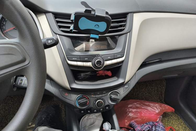 Used Chevrolet Sail 2015 Sail 3 1.3L AMT Ideal Edition Audio And AC Panel