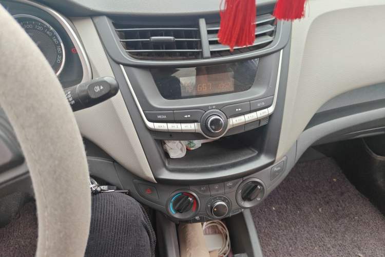 Used Chevrolet Sail 2015 Sail 3 1.3L Manual Ideal Edition Audio And AC Panel