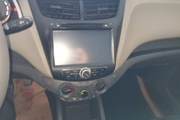 Used Chevrolet Sail 2015 Sail 3 1.3L Manual Ideal Edition Audio And AC Panel