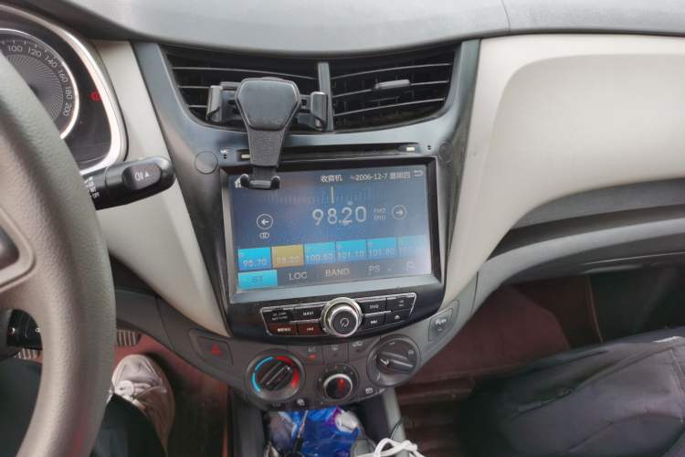 Used Chevrolet Sail 2015 Sail 3 1.3L Manual Ideal Edition Audio And AC Panel