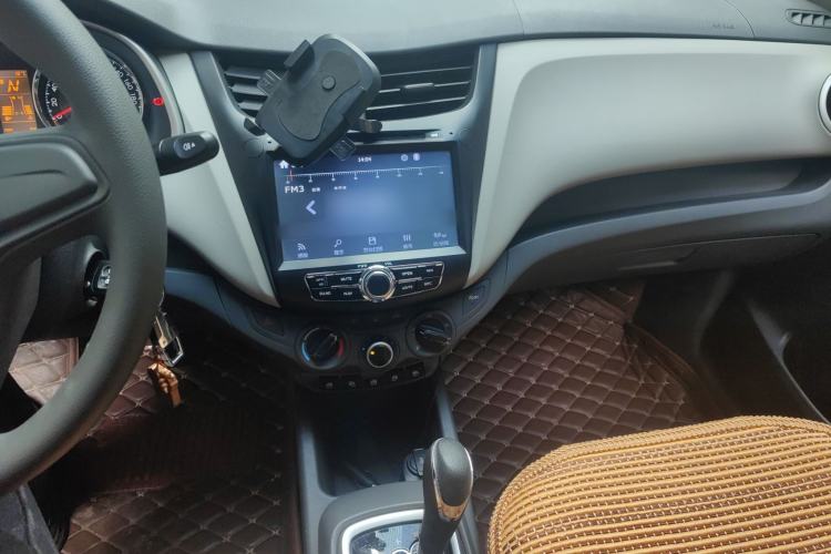 Used Chevrolet Sail 2015 Sail 3 1.3L AMT Ideal Edition Audio And AC Panel