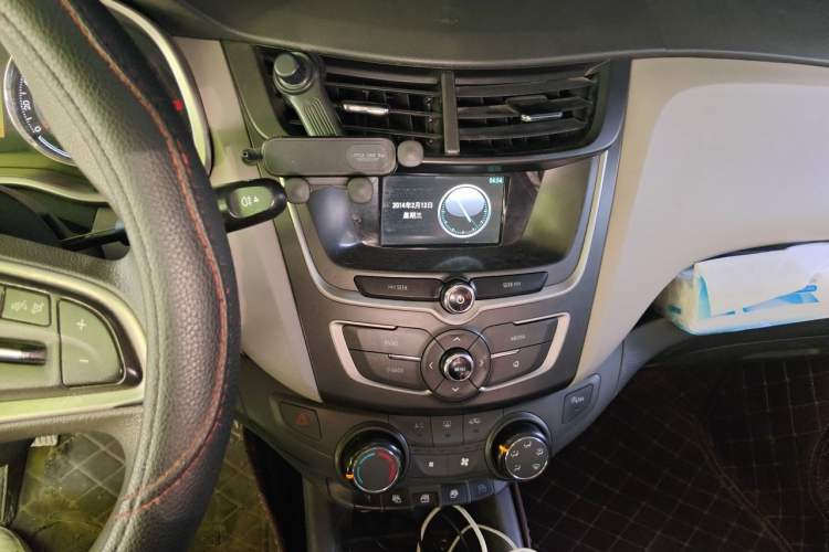Used Chevrolet Sail 2015 Sail 3 1.5L Manual Happiness Edition Audio And AC Panel