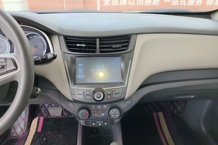 Used Chevrolet Sail 2015 Sail 3 1.5L AMT Happiness Sunroof Edition Audio And AC Panel